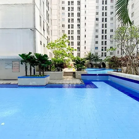 Strategic And Warm Studio At Bassura City Apartment By Travelio